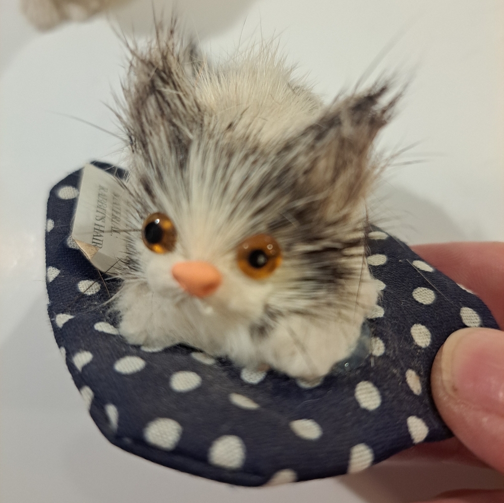 5 Rabbit Fur Mini Cat Kitty Realistic Figurines - Picture 2 of 6